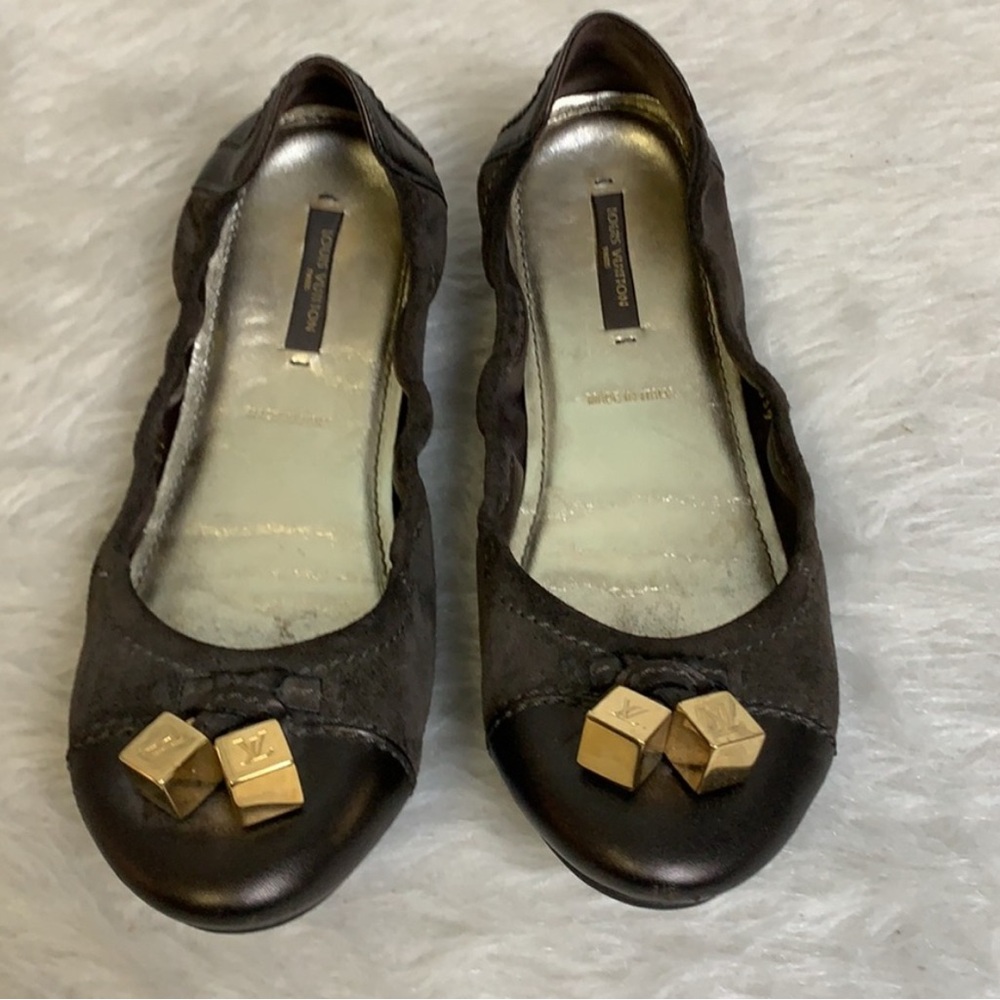 Louis Vuitton Black and Gold Flats
